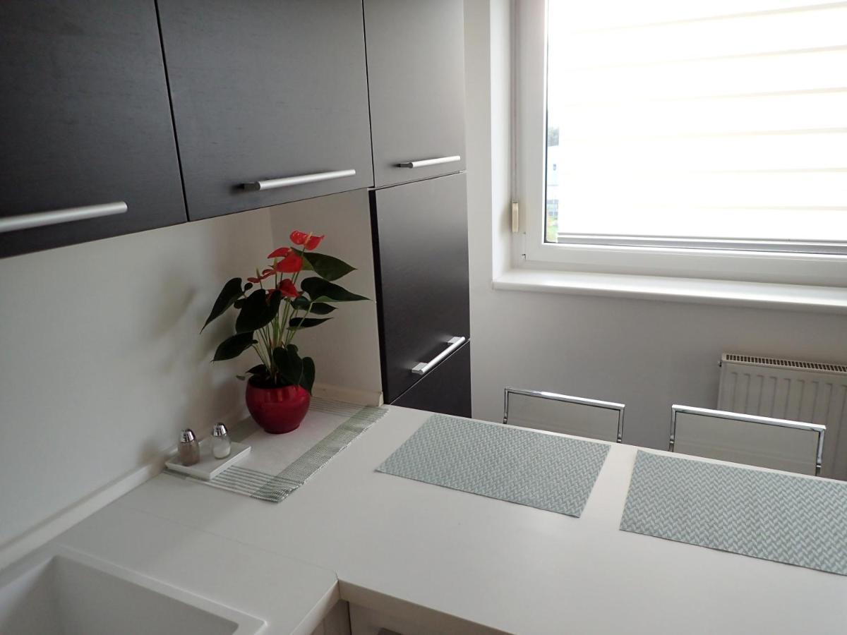 Marguerite Apartment - Parking Including 브라티슬라바 외부 사진
